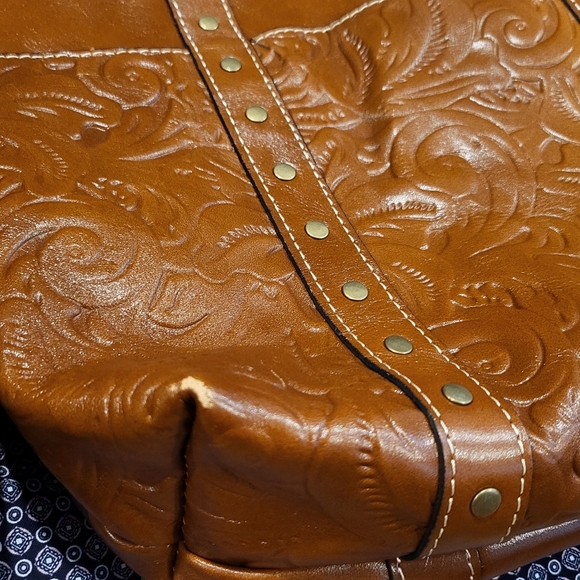 Patricia Nash Tote Bag - Picture 15 of 16